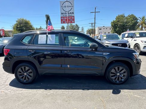 Used 2024 Volkswagen Taos S FWD image 9