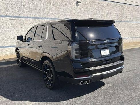 Used 2025 Chevrolet Tahoe High Country AWD/4WD image 5