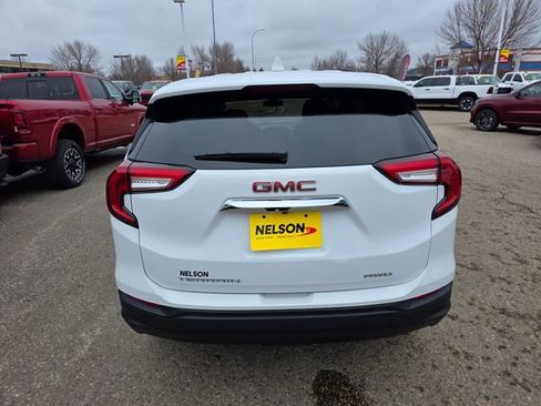 Used 2024 GMC Terrain SLE w/ LPO, Floor Liner Package image 10