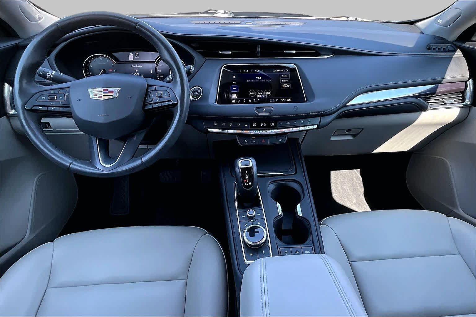 Used 2019 Cadillac XT4 Luxury w/ Cold Weather Package FWD image 15