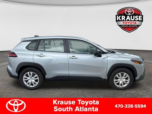Used 2026 Toyota Corolla Cross L FWD image 4