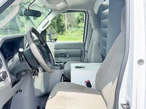 Used 2021 Ford E-350 and Econoline 350 Super Duty w/ Power Windows & Locks Group RWD image 10