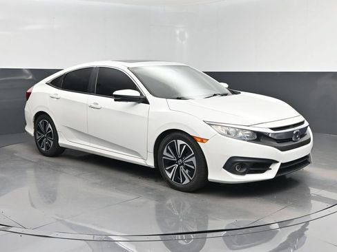 Used 2018 Honda Civic EX-L image 1
