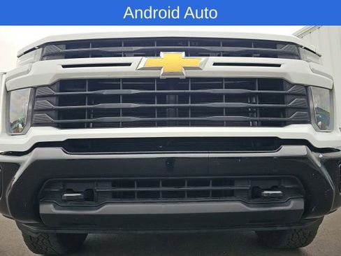 Used 2024 Chevrolet Silverado 2500 Custom w/ Custom Value Package image 8