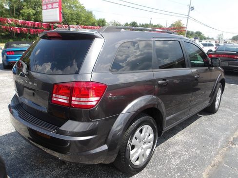 Used 2017 Dodge Journey SE image 7