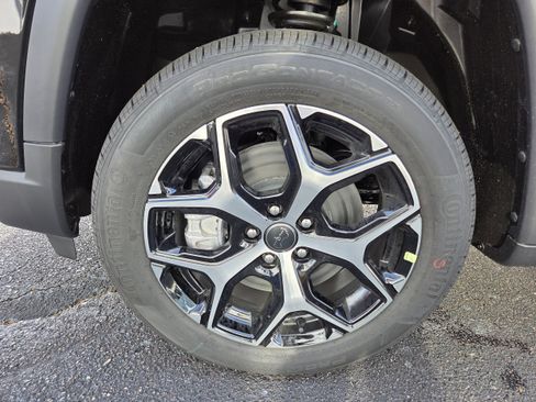 New 2026 Jeep Compass Limited image 22