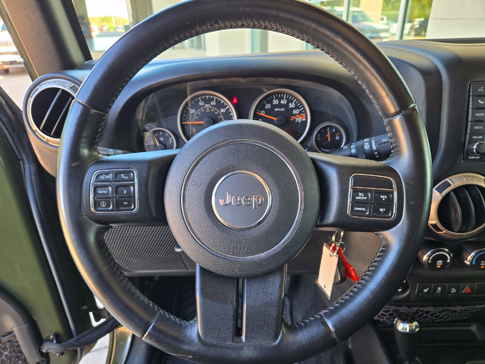Used 2016 Jeep Wrangler Unlimited Sahara AWD/4WD image 11