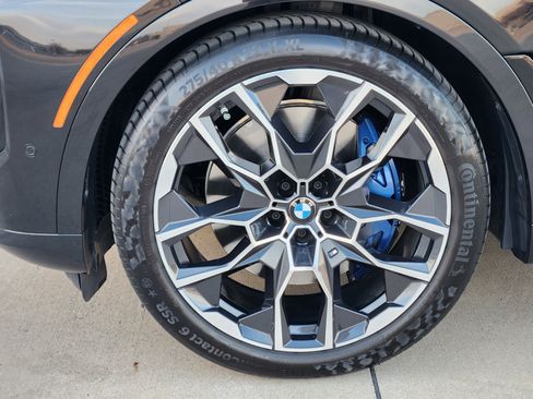 Used 2026 BMW X7 M60i image 9