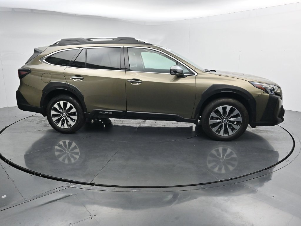 Used 2024 Subaru Outback Touring XT AWD/4WD image 9