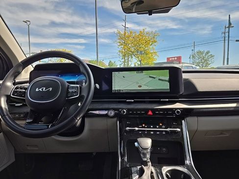 Used 2024 Kia Carnival SX FWD image 33