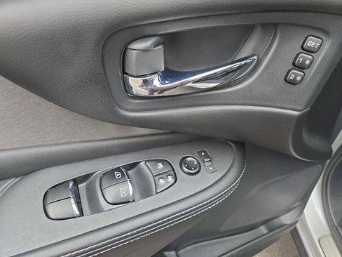 Used 2023 Nissan Murano SL w/ Cargo Package AWD/4WD image 14