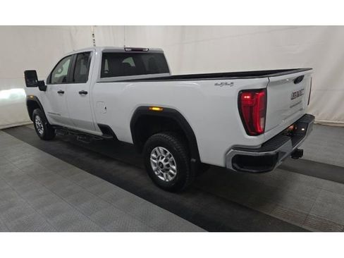 Used 2024 GMC Sierra 2500 Pro AWD/4WD image 4