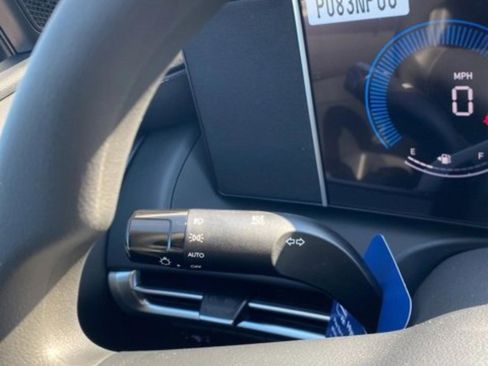 New 2026 Hyundai Tucson SE image 16