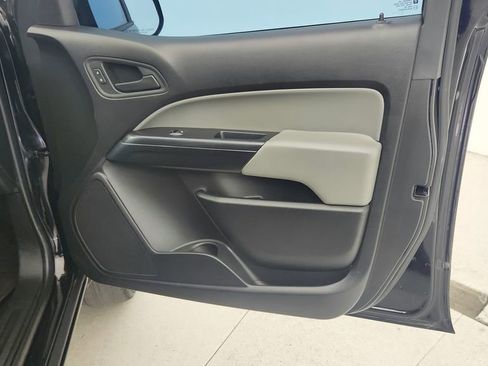 Used 2017 Chevrolet Colorado W/T w/ WT Convenience Package RWD image 30