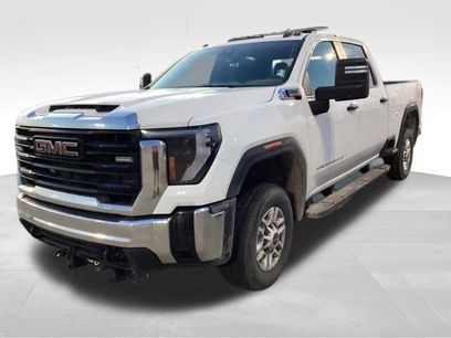 Used 2024 GMC Sierra 2500 Pro w/ Convenience Package