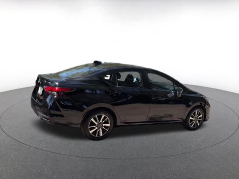 Used 2025 Nissan Versa SV image 15