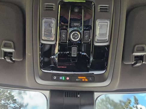 New 2026 GMC Yukon Elevation w/ LPO, Floor Liner Package RWD image 31