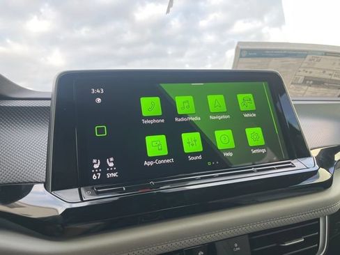 New 2026 Volkswagen Atlas Cross Sport SEL Premium R-Line image 17