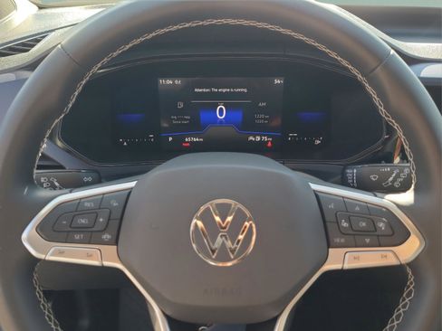 Used 2022 Volkswagen Taos SE image 22