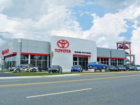 Used 2020 Toyota Avalon XLE image 8