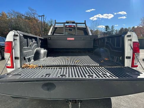Used 2019 RAM 3500 Big Horn image 15