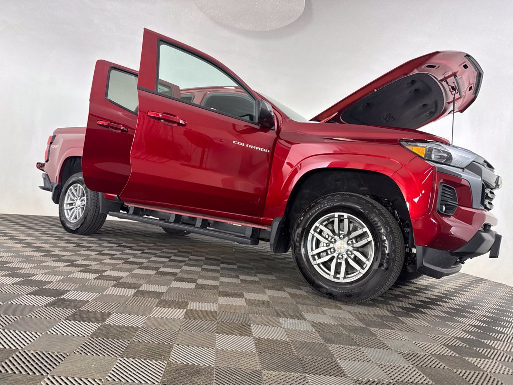 Used 2026 Chevrolet Colorado LT w/ LT Convenience Package AWD/4WD image 20