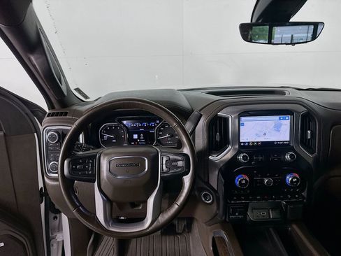 Used 2020 GMC Sierra 1500 Denali w/ Denali Ultimate Package AWD/4WD image 24