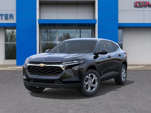 New 2026 Chevrolet Trax LS w/ LS Convenience Package FWD image 6