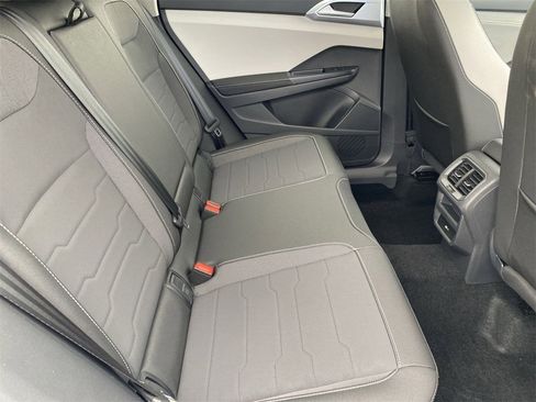 New 2025 Volkswagen Taos SE image 9