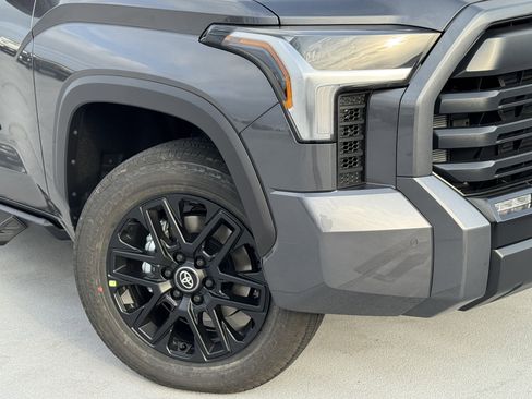 New 2026 Toyota Tundra Limited AWD/4WD image 10