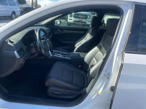 Used 2022 Honda Accord Sport image 9