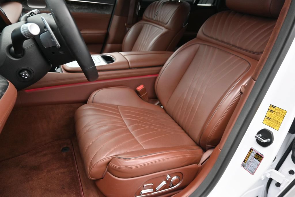 Used 2024 Genesis G90 3.5T AWD/4WD image 11