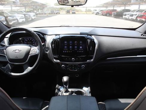 Used 2022 Chevrolet Traverse Premier w/ Redline Edition FWD image 20