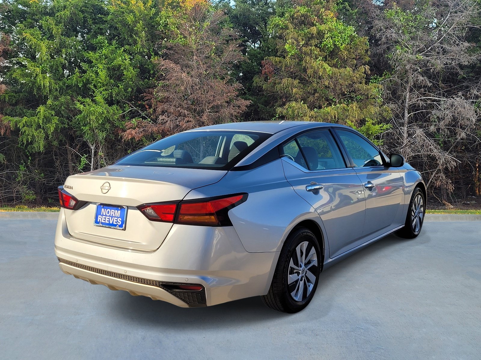 Used 2023 Nissan Altima 2.5 S FWD image 17