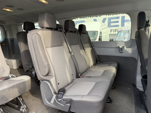Used 2017 Ford Transit 350 XLT image 22