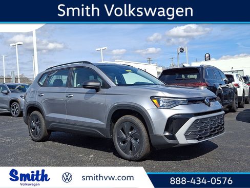 New 2026 Volkswagen Taos S image 1