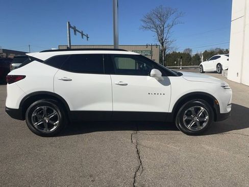 New 2026 Chevrolet Blazer LT w/ Convenience Package FWD image 6