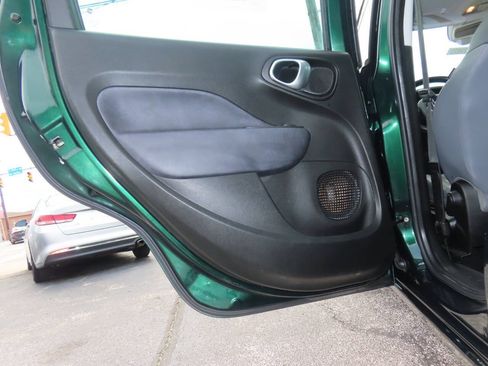 Used 2015 FIAT 500L Trekking FWD image 32