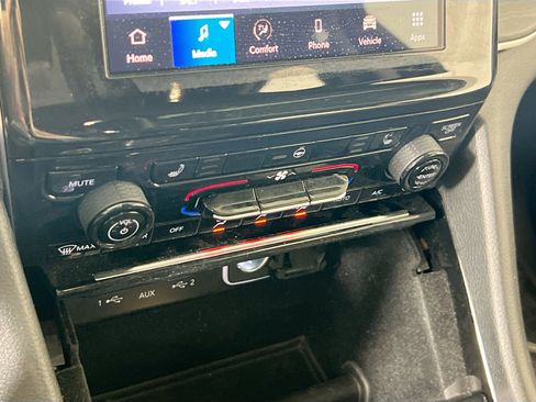 Used 2021 Jeep Grand Cherokee L Limited image 15