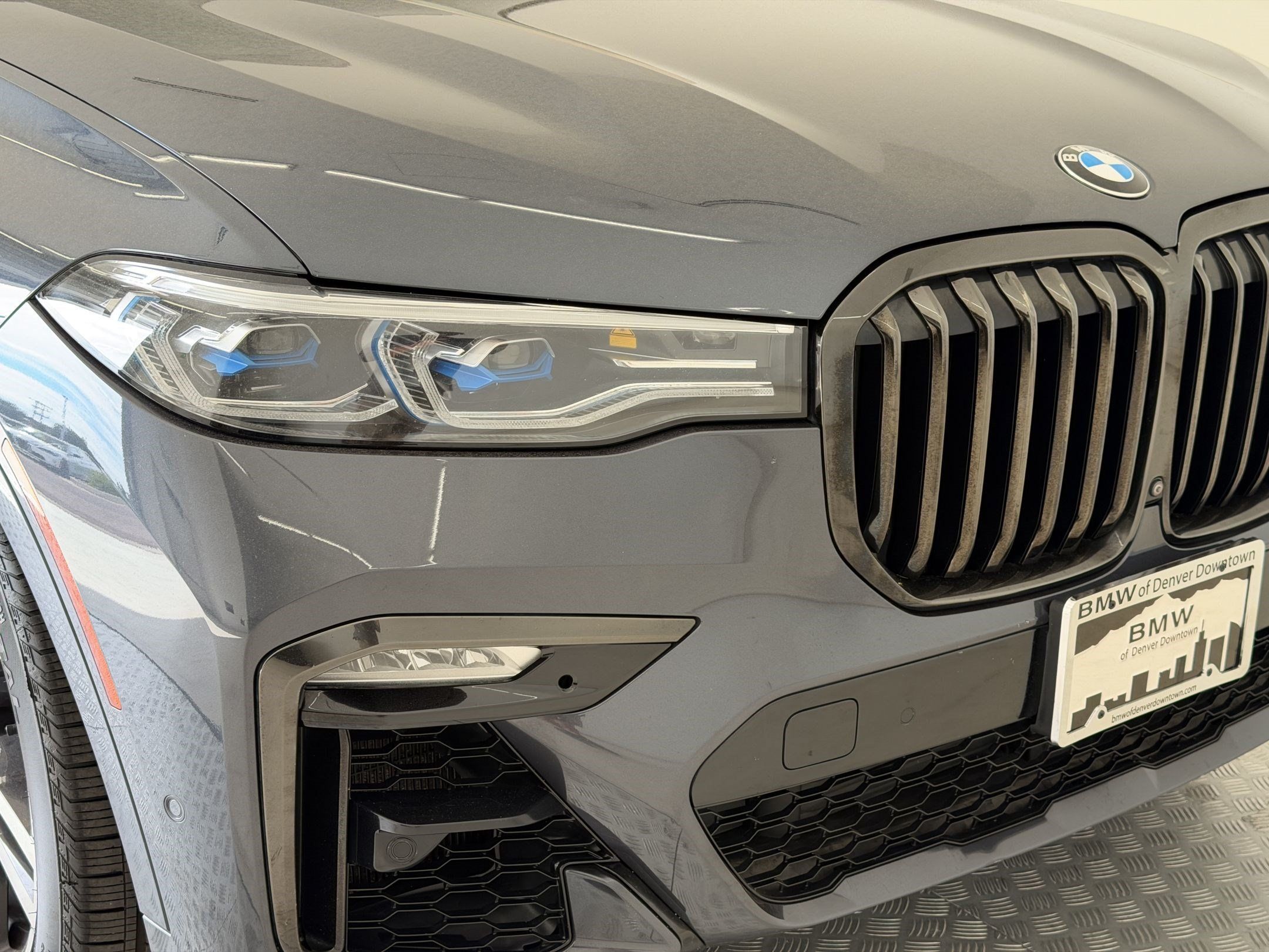 Used 2021 BMW X7 M50i w/ Executive Package AWD/4WD image 12