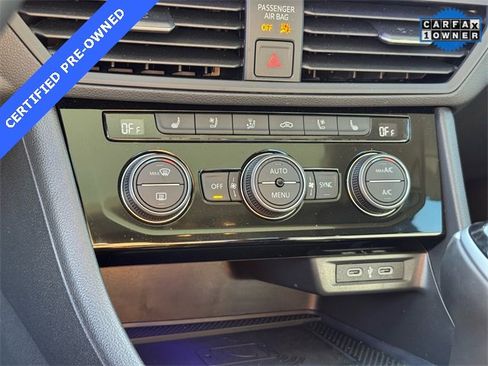 Certified 2024 Volkswagen Jetta SEL image 22