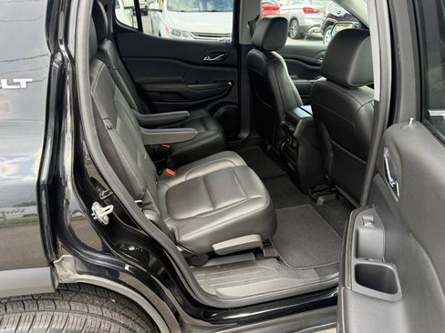 Used 2019 GMC Acadia SLT FWD image 12