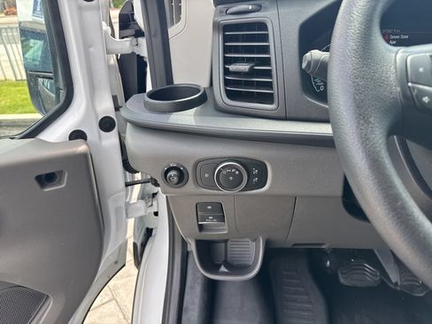 Used 2023 Ford Transit 350 XLT RWD image 25