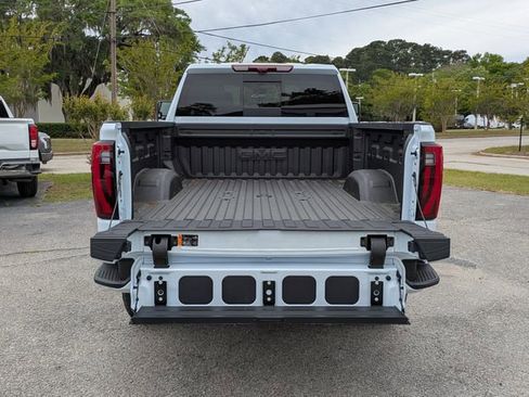 New 2026 GMC Sierra 2500 Denali w/ Denali Reserve Package AWD/4WD image 13