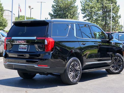 Used 2025 GMC Yukon Elevation w/ LPO, Floor Liner Package AWD/4WD image 18