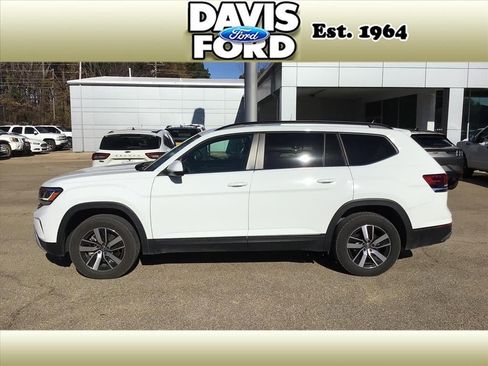 Used 2021 Volkswagen Atlas SE image 1