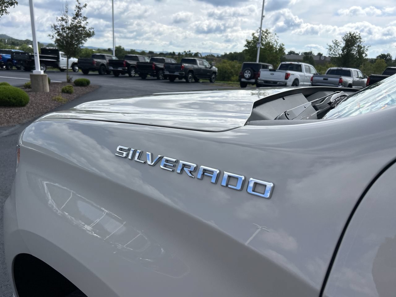 Used 2026 Chevrolet Silverado 1500 RST AWD/4WD image 13