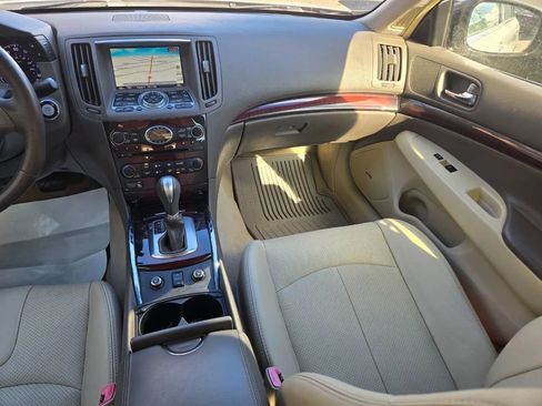 Used 2013 INFINITI G37 x Sedan w/ Premium Pkg image 40