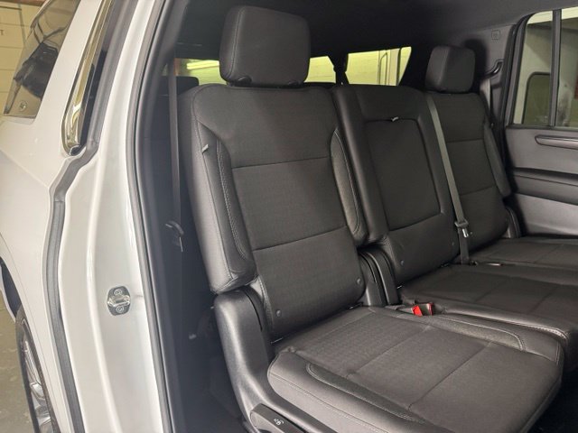 Used 2026 Chevrolet Suburban LS AWD/4WD image 30