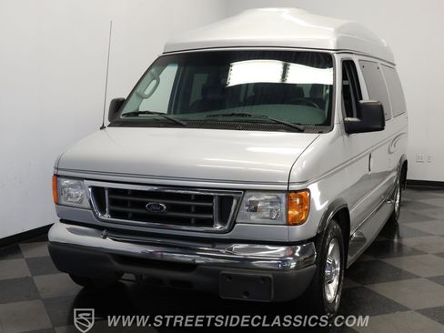 Used 2006 Ford E-150 and Econoline 150 image 16